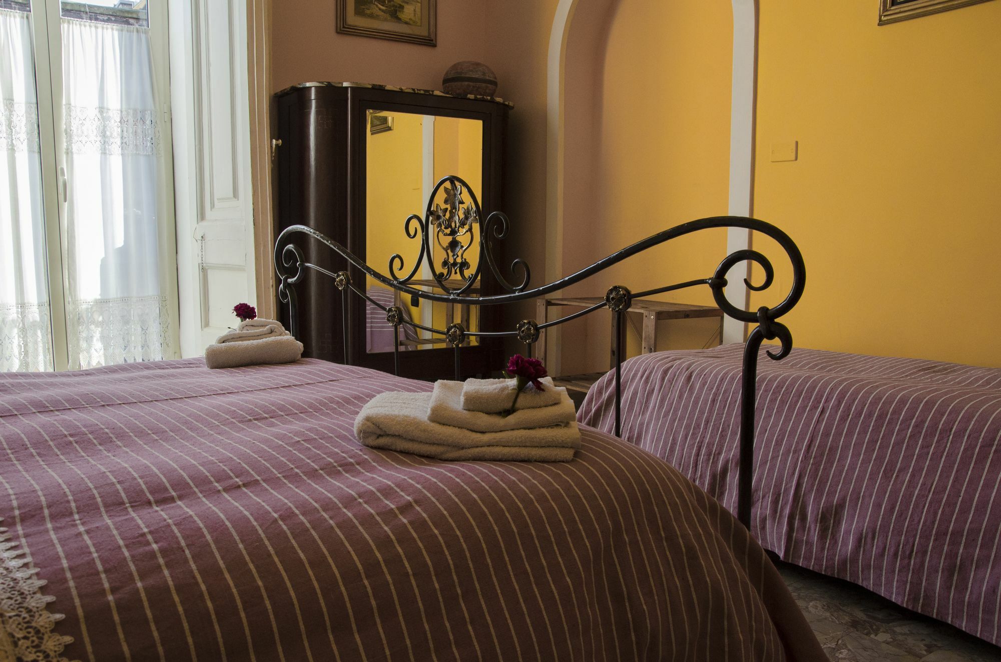 Bed and Breakfast A Casa di Mamma Napoli Esterno foto